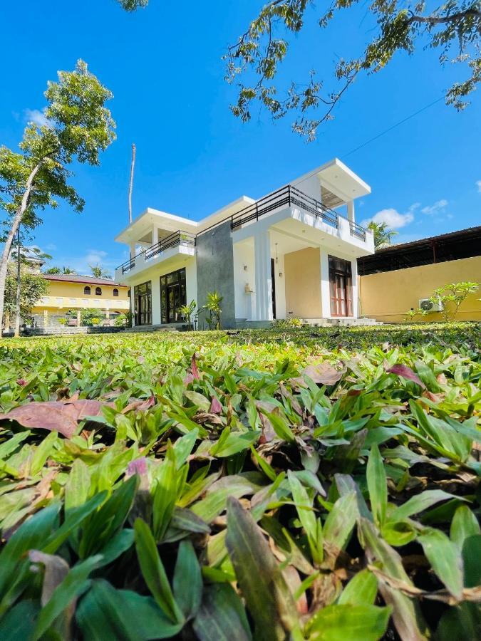Yehen'S Villa Унаватуна Екстериор снимка